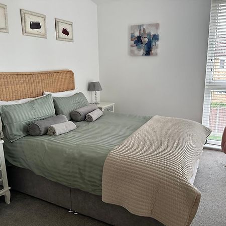 Ao & Etihad Stadium 6 Guest Stay- 3 Bedroom Central House With Parking & Wi Fi Manchester Exterior photo