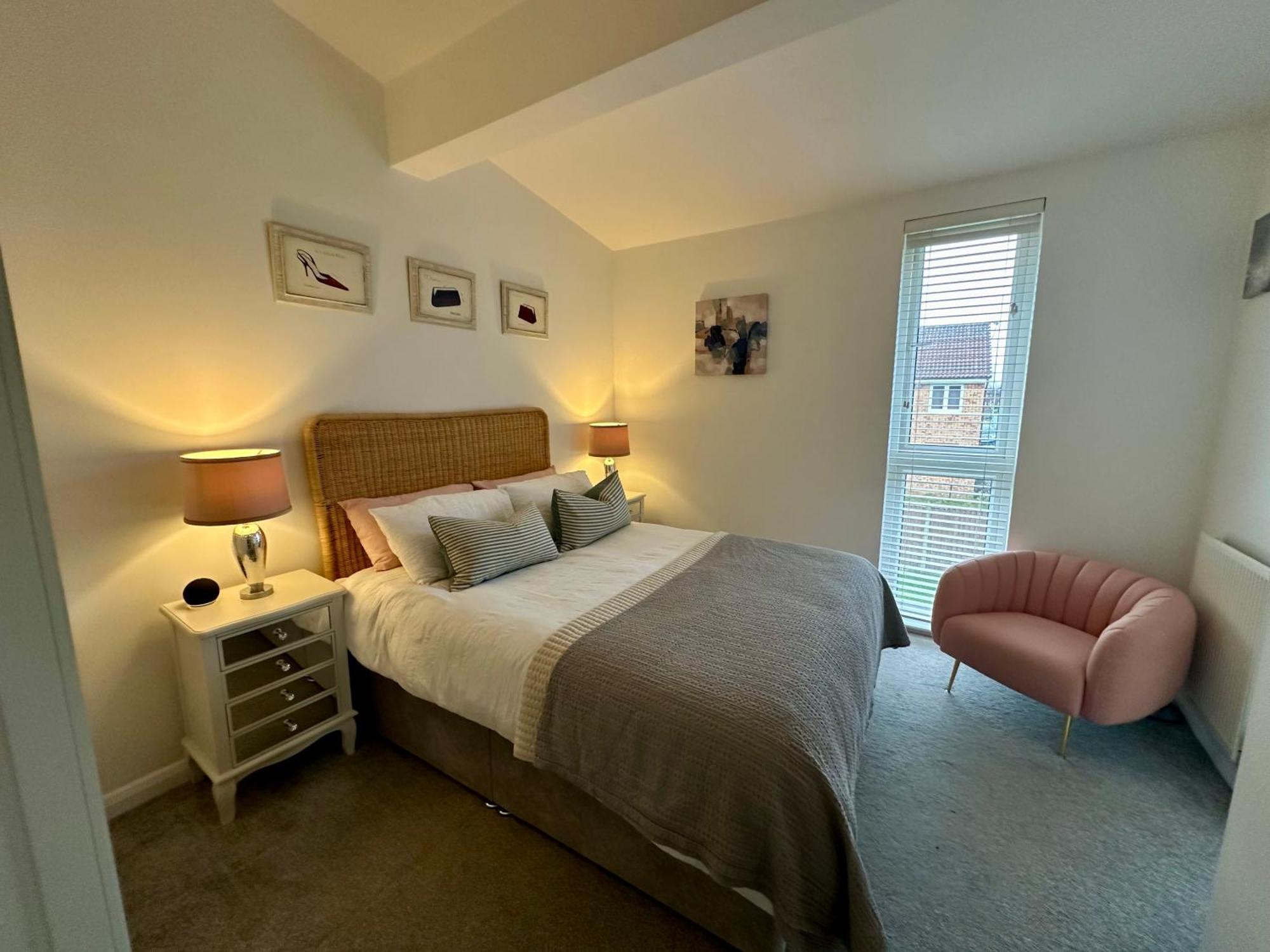 Ao & Etihad Stadium 6 Guest Stay- 3 Bedroom Central House With Parking & Wi Fi Manchester Exterior photo