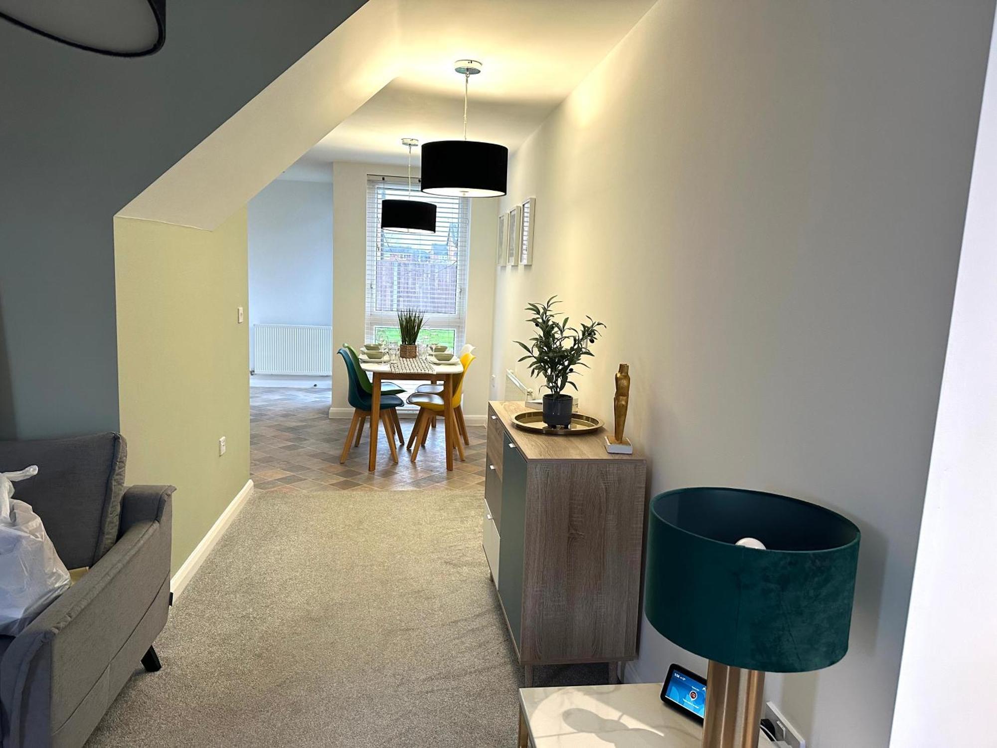 Ao & Etihad Stadium 6 Guest Stay- 3 Bedroom Central House With Parking & Wi Fi Manchester Exterior photo